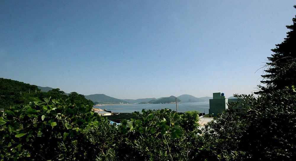 Ever Green Pension Geoje Exterior foto